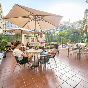 Fabrizzios Terrace بيت شباب برشلونة